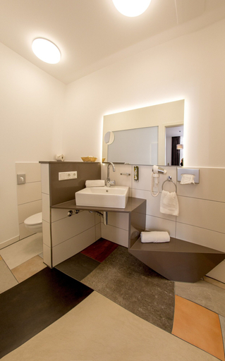 Bathroom 3, Hotel Fürsteneck, Salzlandkreis