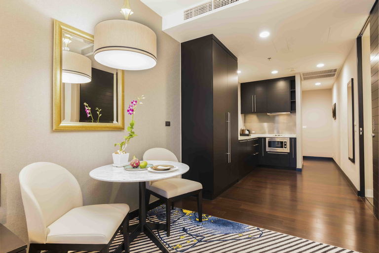 Dining Room 9