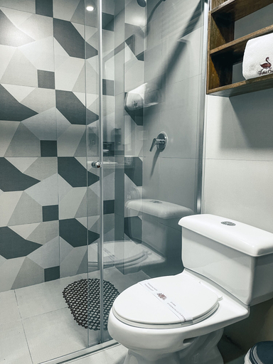 Bathroom 3, Hotel Cisne, Cuenca