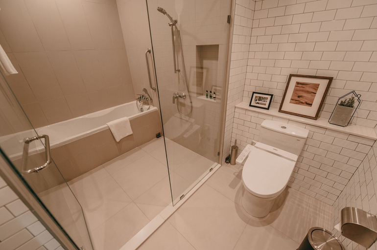 Bathroom 4, Oakwood hotel & Residence Sri Racha, Si Racha