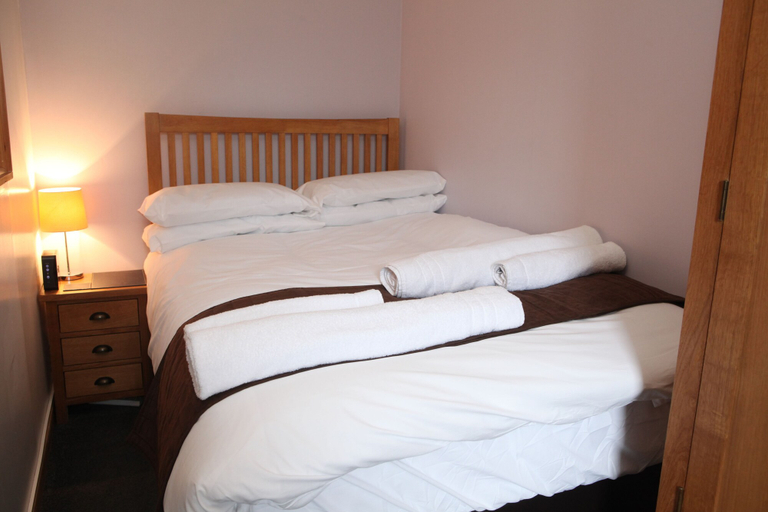 Bedroom, Castleyards Apartment 1, Orkney Islands