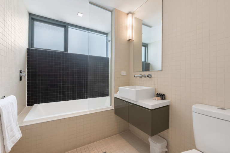 Bathroom 4