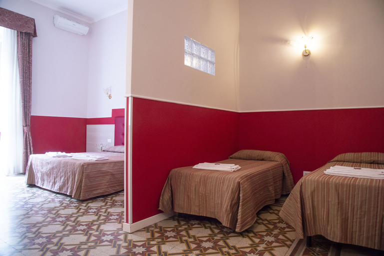 Bedroom 3, Domus Napoleone, Rome