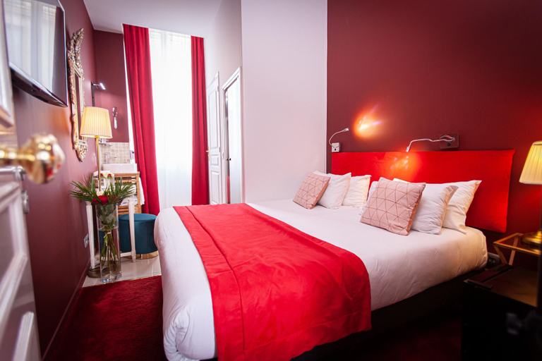 Bedroom 3, Hôtel Churchill, Gironde