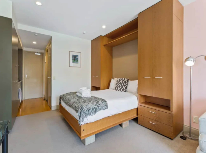 Bedroom 2, Beautiful Studio In The Viaduct With Free Carpark!, Waitakere