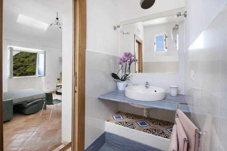 Bathroom 4, Estate4home - La Casa di Lia, Salerno