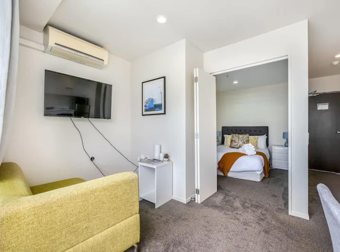 Bedroom 3, Tidy Apartment With Balcony, Manukau