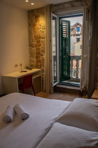 Bedroom 2, Slavija Culture Heritage Hotel, Split