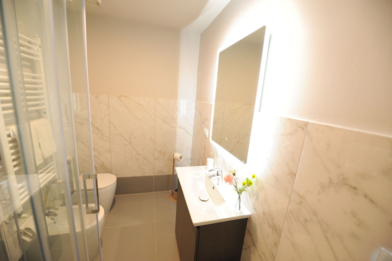 Bathroom 5, BENE 39, Torino