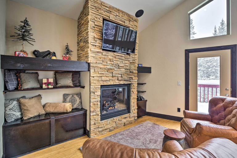 Others 5, Chalet Elevation, Summit