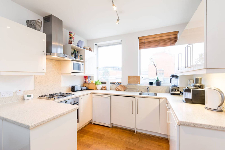Others 4, Sloane Square Luxury Flat 4 Guests, London