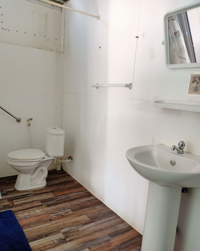 Bathroom 4, Naivacha Tent Koh Mak, K. Ko Kut
