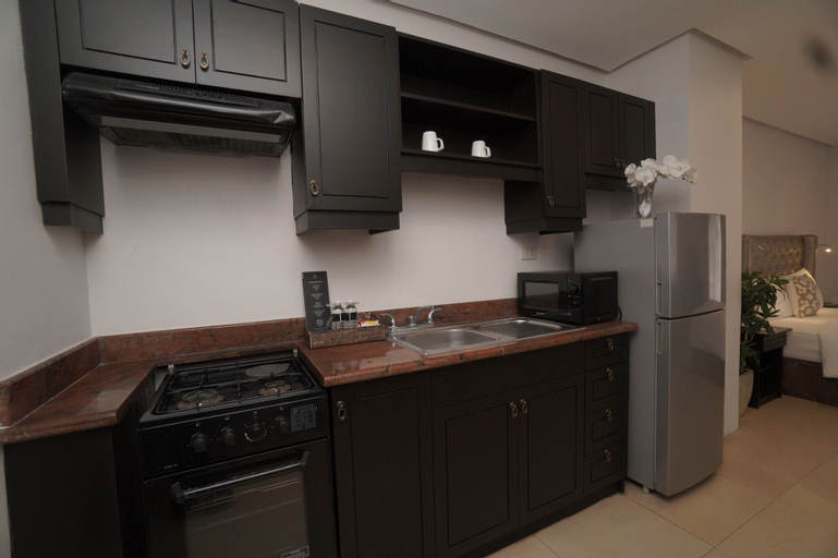 Dining Room 6