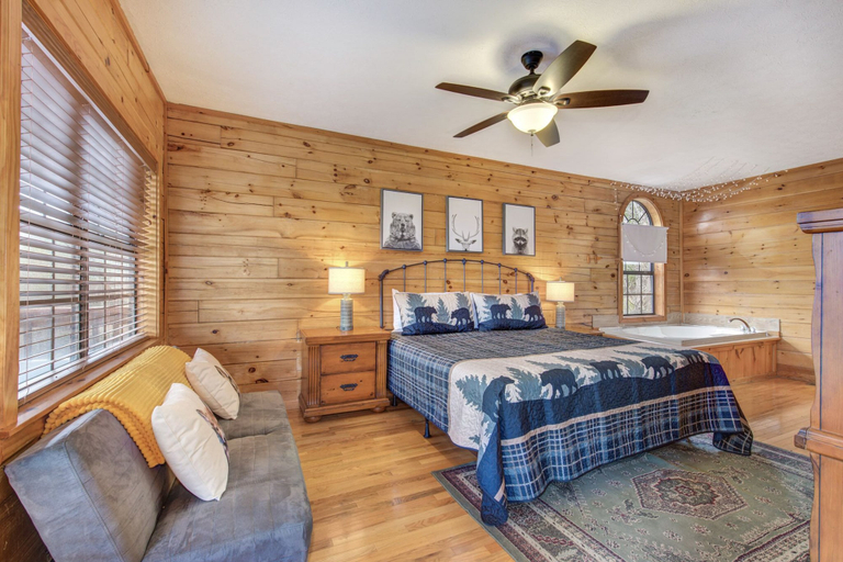 Bedroom 2, Peaceful View, Sevier