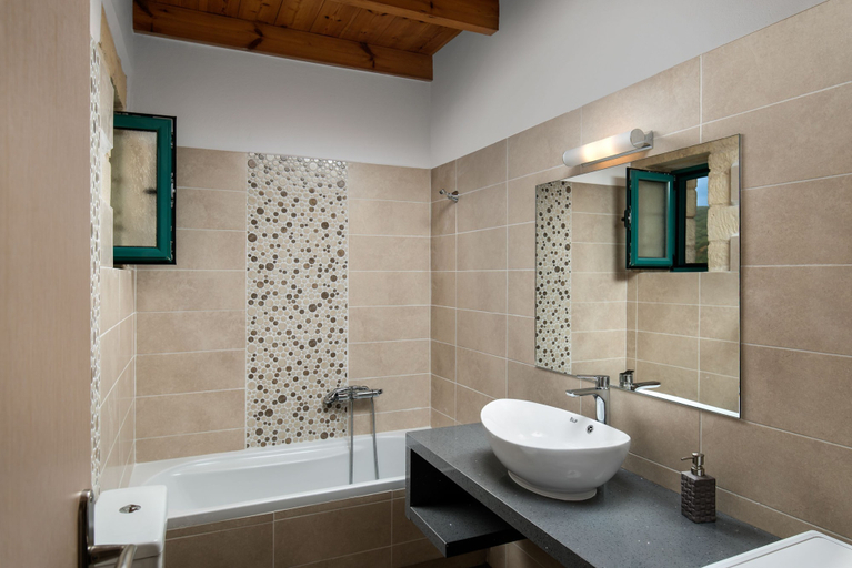 Bathroom, Villa Piedra, Crete