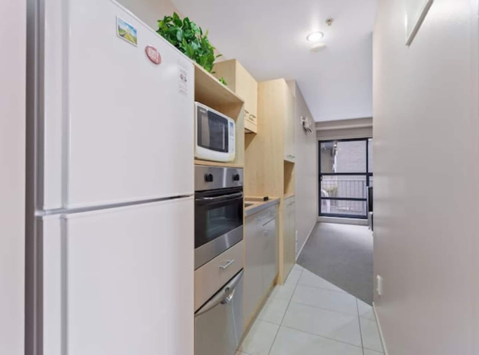 Others 5, Uptown Two Bedroom Apartment With The Essentials, Waitakere
