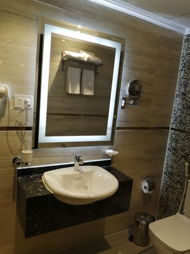 Bathroom 3, Cairo Taj Hotels & Suites - Dokki, Ad-Duqi