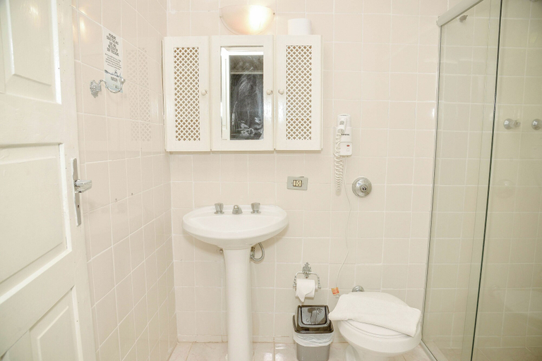 Bathroom 3, Chalé Terrazza, Campo Limpo Paulista