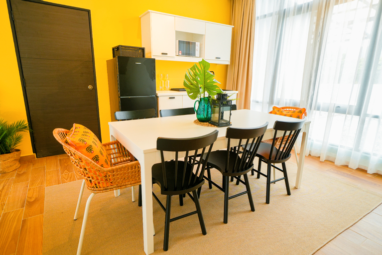 Dining Room 66