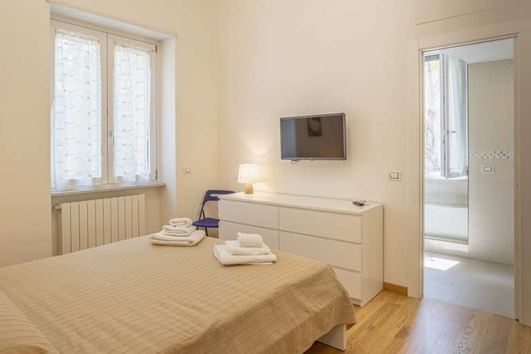 Bedroom 3, Pisacane Suite, Salerno