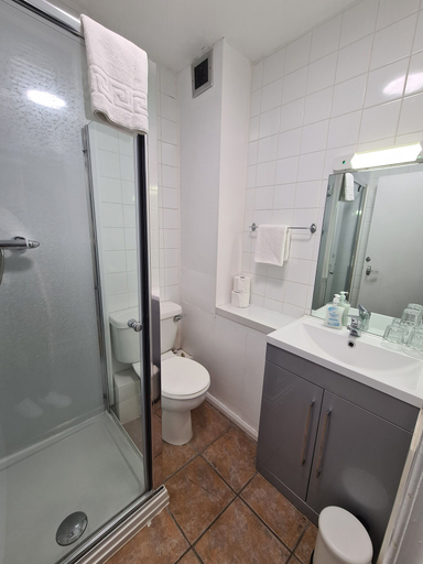 Bathroom 4, Northumberland Hotel, Edinburgh