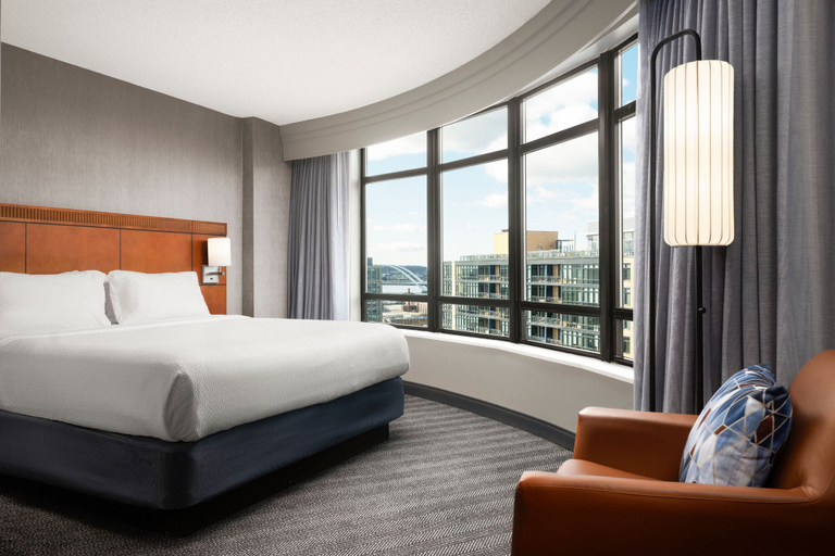 Bedroom 3, Courtyard by Marriott Washington Capitol Hill/Navy Yard, Washington D.C.