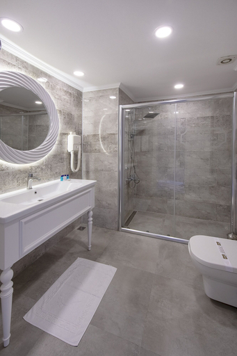 Bathroom 5, Utopia Resort & Residence, Alanya