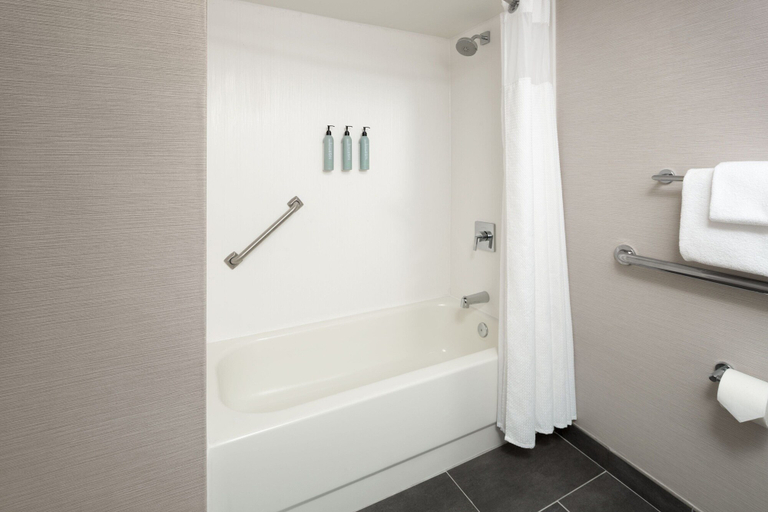 Bathroom 3, Courtyard By Marriott Shelton, Fairfield