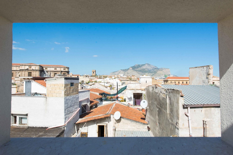 Others 2, Cassaro Apartment con Terrazza by Wonderful Italy, Palermo