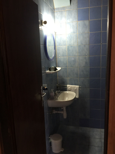 Bathroom, Hotel Ruža, Novi Vinodolski