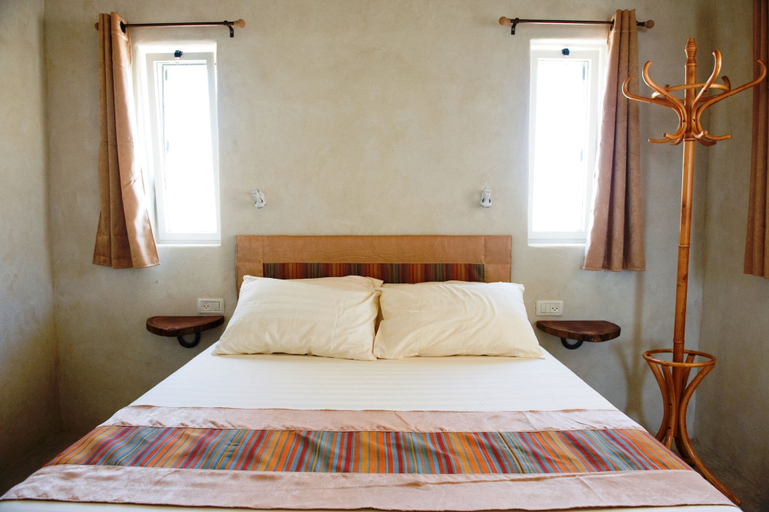 Bedroom 3, Nof Zuqim