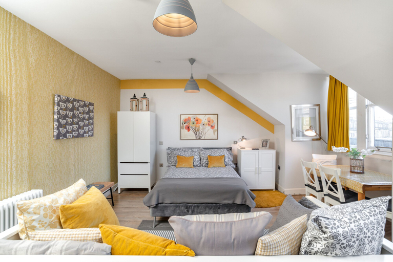 Bedroom 2, Haymarket Apartments, Edinburgh
