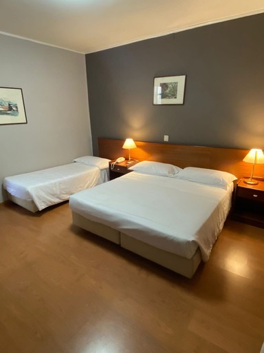 Bedroom 4, Hotel Mediterraneo, Palermo