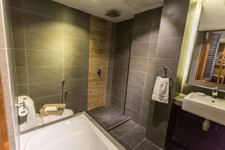 Bathroom 3