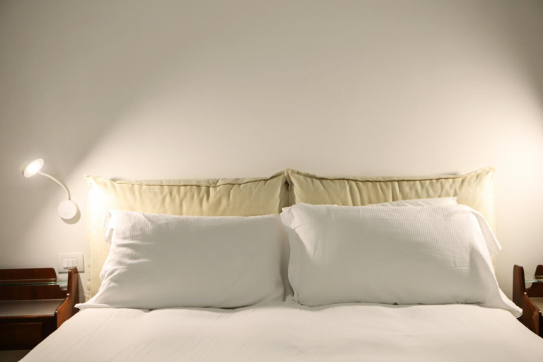 Room 3, Il Loggiato - Appartamento Sole by Wonderful Italy, Napoli