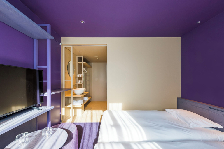 Bedroom 14