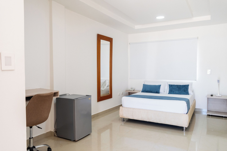 Bedroom 2, Hotel Corozal Plaza, Corozal