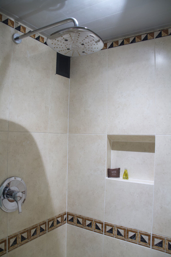 Bathroom 5, Hotel Riazor Aeropuerto, Mexico City