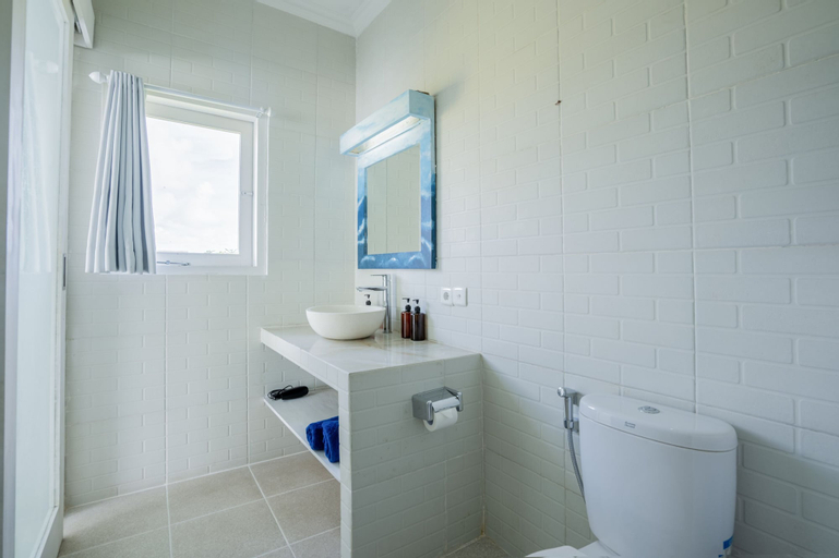Bathroom 4