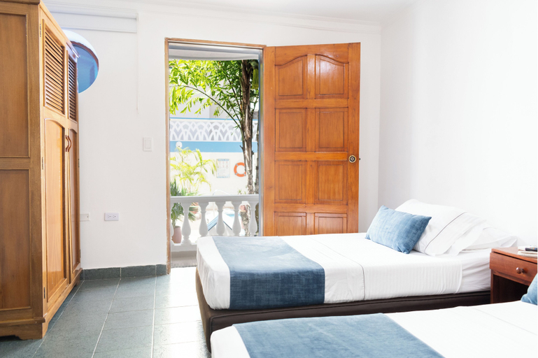 Bedroom 2, Hotel Corozal Plaza, Corozal