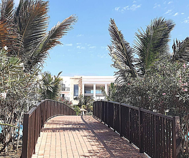 Exterior & Views 2, 2 Bedrooms 2 Bathrooms Pool View Apartment