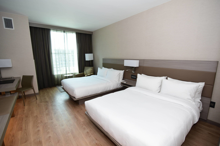 Bedroom 4, AC Hotel by Marriott Nashville Downtown, Davidson