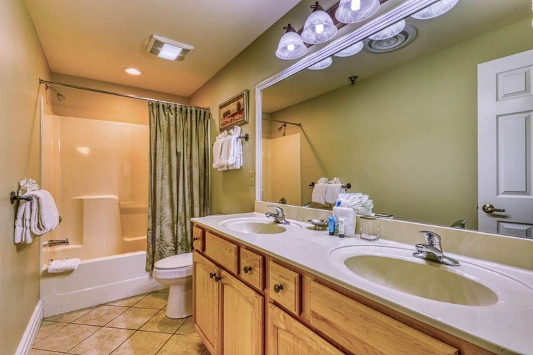 Bathroom 4, Baskins Creek Condos by TO, Sevier
