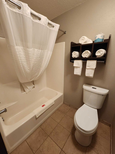 Bathroom 4, Park Inn by Radisson, Big Stone