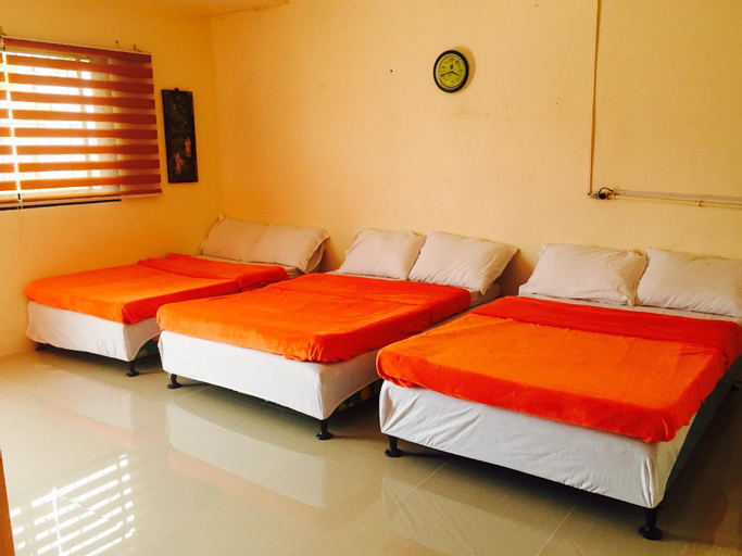 Bedroom 2, Baguio Transient house 26pax, Baguio City