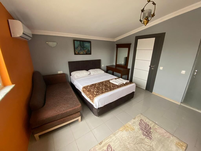 Bedroom 3, City House Hotel, Antalya
