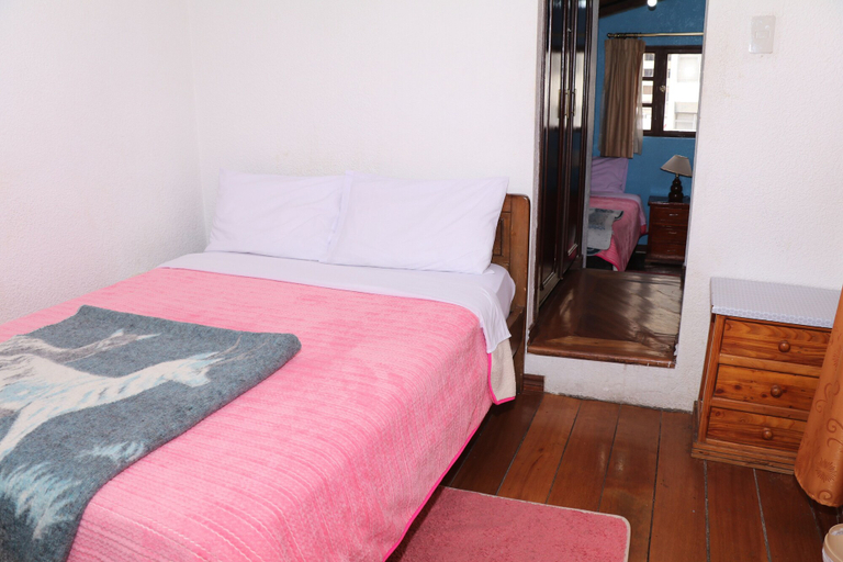 Bedroom 3, Hostal La Catolica, Quito