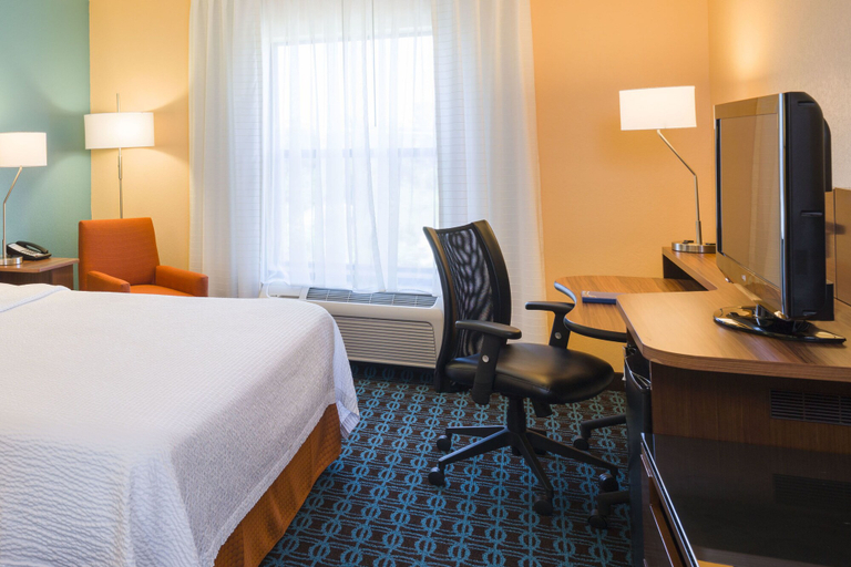 Bedroom 3, Fairfield Inn By Marriott Laurel, Prince George's