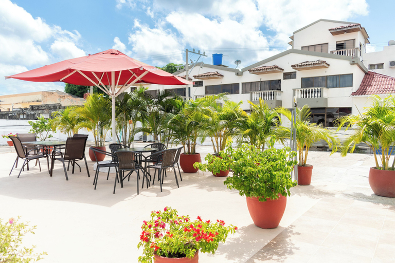 Food & Drinks 4, Hotel Corozal Plaza, Corozal