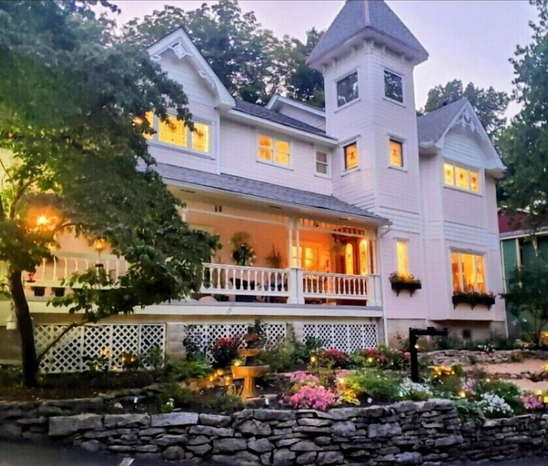Exterior & Views 2, Inn at Rose Hall, Carroll